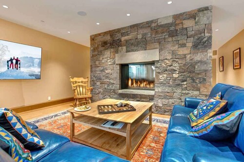 Abode at Heartwood Lodge, Teton Village dream house, 1 mile to National Park