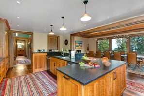 Fridge, microwave, oven, stovetop - Abode at Heartwood Lodge, Teton Village dream house, 1 mile to National Park (Teton Village)