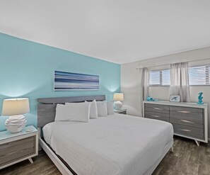 1 slaapkamer, een strijkplank/strijkijzer, gratis wifi, beddengoed