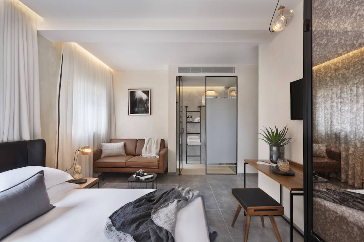 Deluxe | Living area