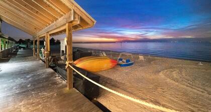 Paseo tranquilo a la playa! Aparcamiento gratuito, Wifi gratuito! Mascota amigable :)