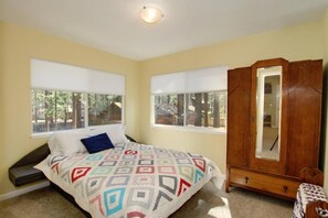 4 chambres, fer et planche à repasser, Wi-Fi gratuit, draps fournis