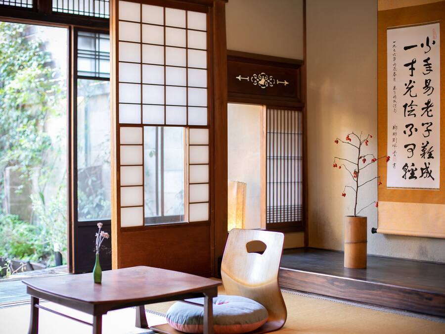 Traditional Twin Room | Desk, blackout drapes, free WiFi