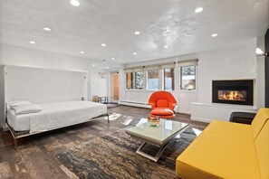 Bügeleisen/Bügelbrett, Reisekinderbett, kostenloses WLAN, Bettwäsche