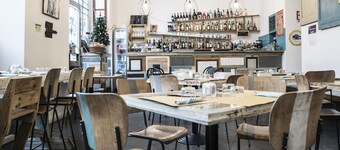 Madama Hostel & Bistrot