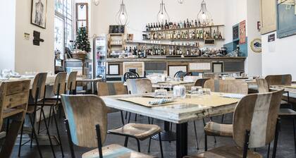 Madama Hostel & Bistrot