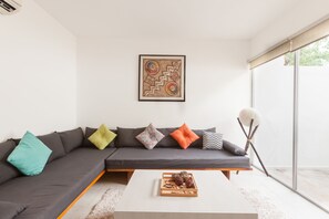 Televisión, libros y estéreo 