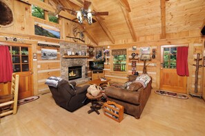 Smart TV, fireplace