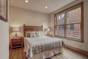 4 bedrooms, free WiFi, bed sheets