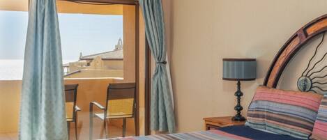 3 habitaciones, tabla de planchar con plancha y wifi gratis