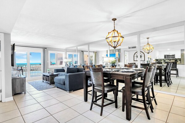 Dining - Holiday Surf Unit 218 Gulf Front Luxury (Destin)