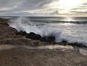 Beach nearby, sun loungers, beach towels