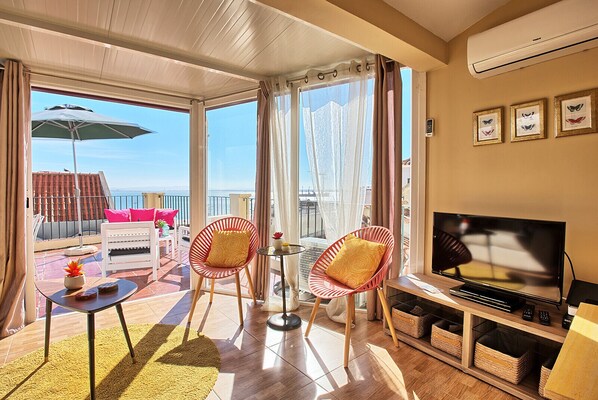 Televisión de pantalla plana 