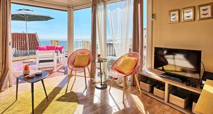 Remedios VII- fantastic terrace and river view!