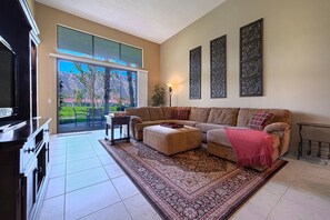 TV, fireplace, DVD player, stereo - PROMOS Xmas, New Year or Coachella in the Desert PGA W Comm Pool/Spa 3BD-#062832 (La Quinta)