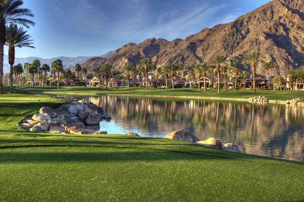 Golf - PROMOS Xmas, New Year or Coachella in the Desert PGA W Comm Pool/Spa 3BD-#062832 (La Quinta)
