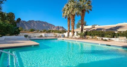 Yksityinen Palmer Course Home PGA Westissä 8. väylällä, uima-altaalla ja spa-käytössä