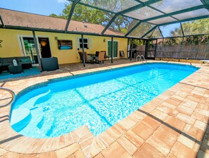 Opvarmet pool