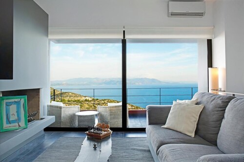 Sea View Villa Schinias