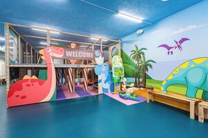 儿童活动区 - 室内