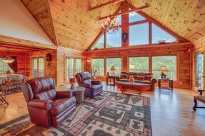 TV, books - 3 Bedroom 2 1/2 Bath Cabin Mostly Paved Access, Private, Views, WIFI (Maggie Valley)