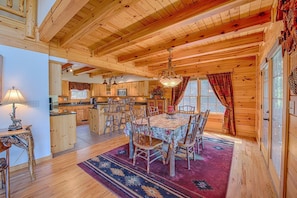 Dining - 3 Bedroom 2 1/2 Bath Cabin Mostly Paved Access, Private, Views, WIFI (Maggie Valley)