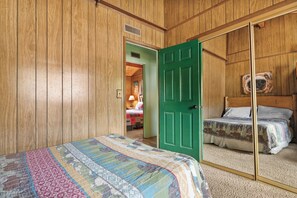 3 Schlafzimmer, Schreibtisch, kostenloses WLAN, Bettwäsche