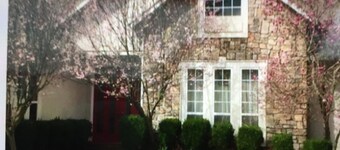 Rymlig 2 200 kvm. Lägre nivå, bostäder