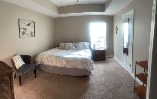 3 chambres, bureau, fer et planche à repasser, accès Internet