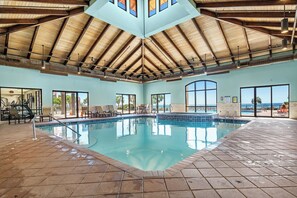 Piscina coperta, una piscina riscaldata