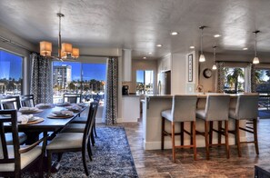 Dining - 401B Marina Del Mar Penthouse Harbor & Ocean View (Oceanside)
