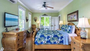 6 室のベッドルーム、デスク、アイロン / アイロン台、WiFi (無料)