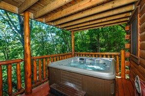 Outdoor spa tub - Pool table, hot tub, and adorable 1BR log cabin for a perfect stay! (Sevierville)