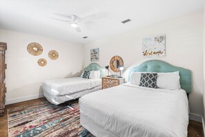 3 bedrooms, iron/ironing board, free WiFi, bed sheets