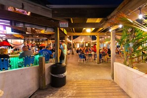 Bar (in der Unterkunft)