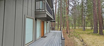 7 Tumalo-Sunriver, Oregon: Hot Tub, BBQ, WiFi, SHARC Aquatics, Tubing Hill, Mt. Bachelor, Golf, Deschutes River, Tennis, Bike Paths
