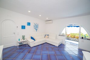 Smart-TV, Videospiele, DVD-Player, Stereoanlage