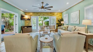 Smart TV, DVD player