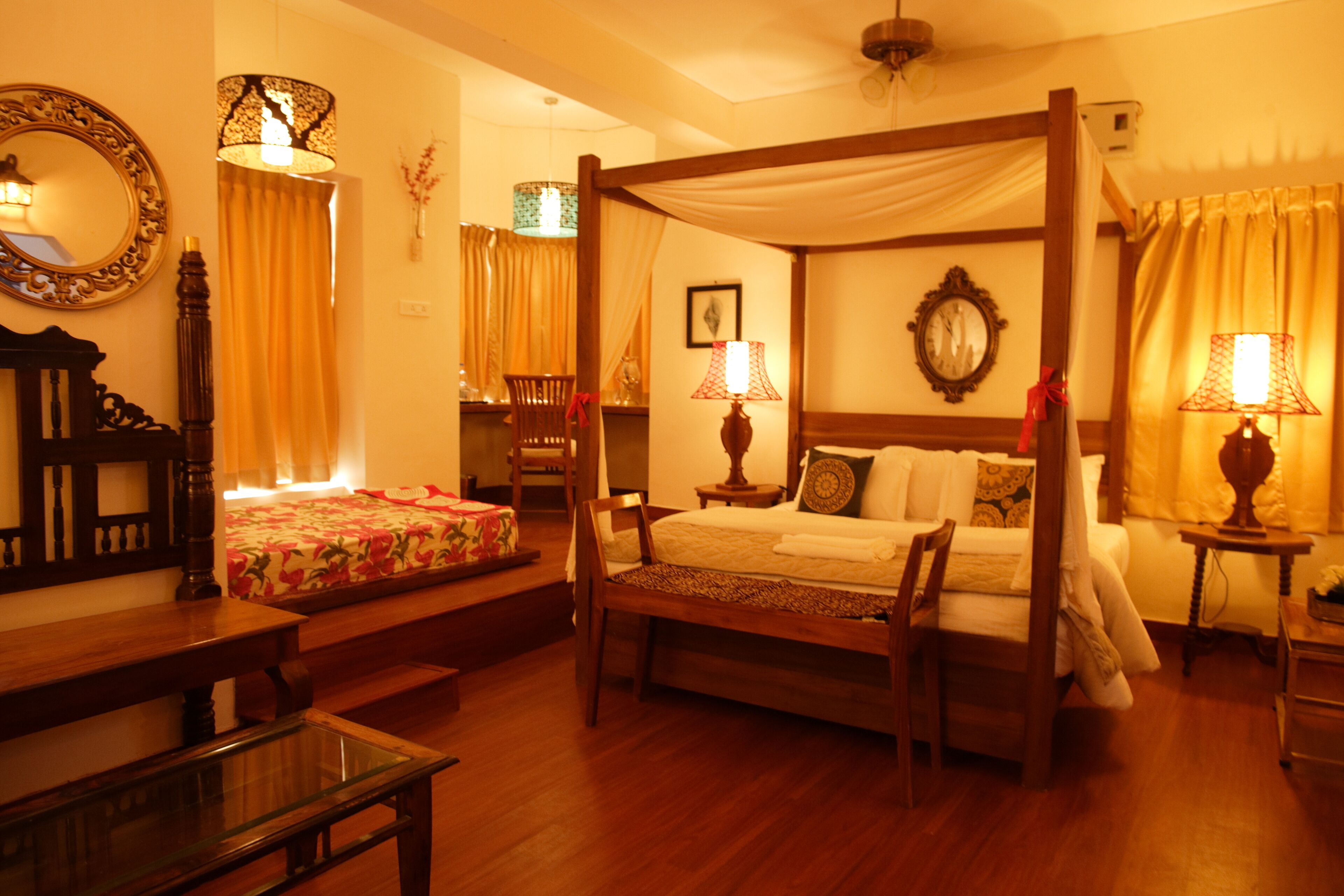 Suite | 1 bedroom, premium bedding, desk, soundproofing
