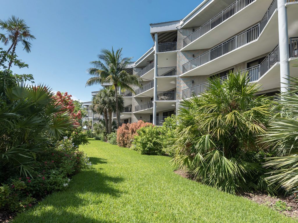 Botanical Island Delight  Key West fantastic discounts for Summer & Fall