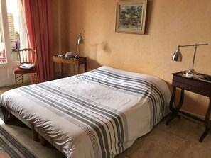 3 soverom, strykejern/-brett, reiseseng for barn og wi-fi (inkludert)