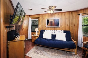 1 habitación, tabla de planchar con plancha, wifi gratis y ropa de cama 
