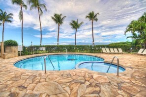 Pool - Paki Maui 111 - Oceanfront Complex - Amazing Rates - Complimentary Activities! (Honokowai)