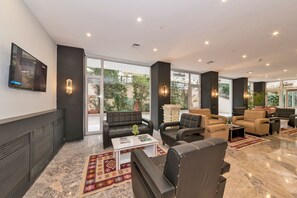 Lobby sitting area - Febor Park Hotel (Istanbul)