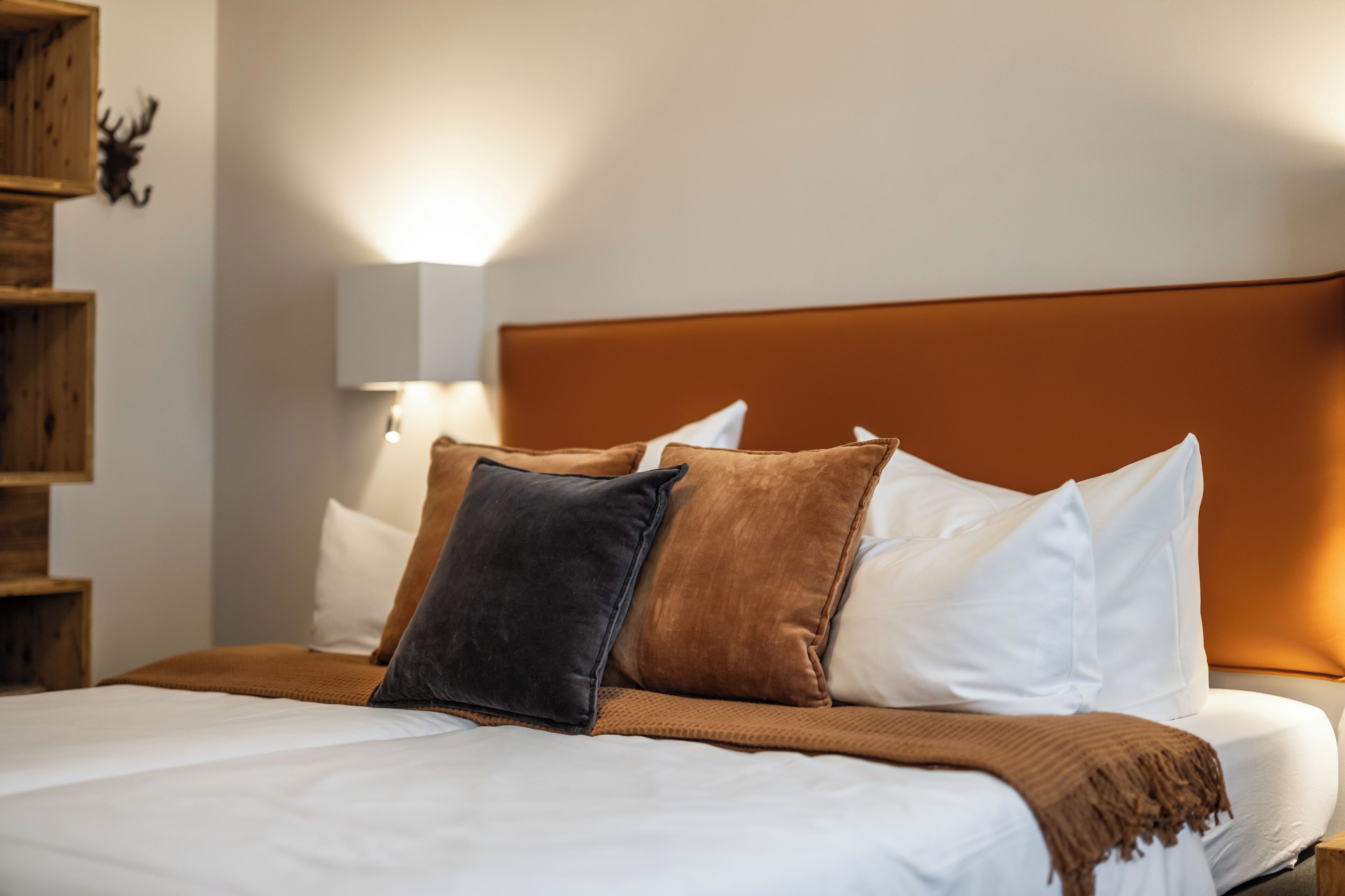 double room, private bathroom | 1 bedroom, blackout curtains, free wifi, bed sheets