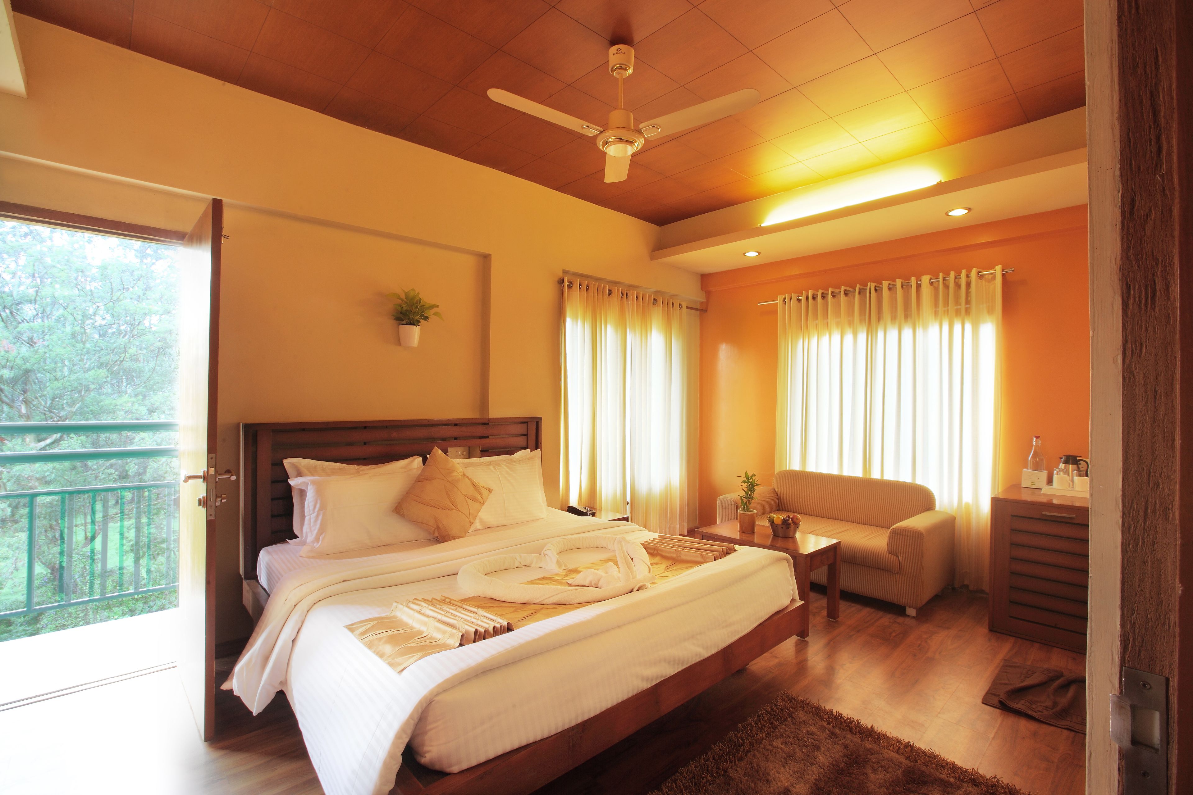 1 bedroom, egyptian cotton sheets, premium bedding, minibar