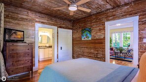 3 habitaciones, escritorio, tabla de planchar con plancha y wifi gratis 
