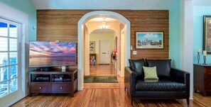 Smart TV, DVD player, offices