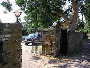 Enceinte de l’hébergement