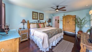 2 bedrooms, desk, iron/ironing board, free WiFi